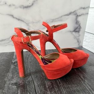 QUPID PEACH PLATFORM HEELS